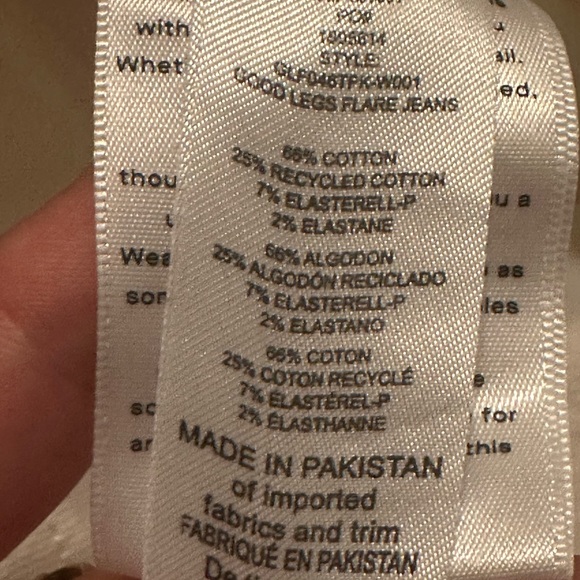 NWT Good American Good Legs Flare Jeans in White001 - Picture 9 of 16